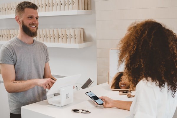 Why Traditional POS Systems Fail in High-Volume Restaurants